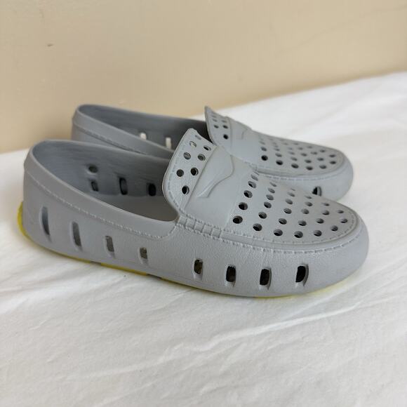 Floafers Prodigy Driver grey children's water moccasins, size 2 - Picture 2 of 8